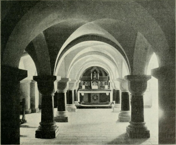 Hildesheim-_Domkrypta_vor_1945